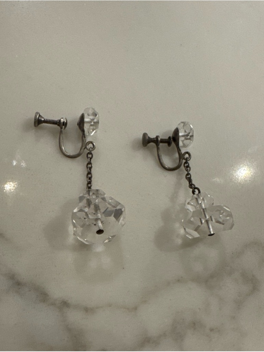 Vintage Faceted Crystal Drop Twist-On Earrings - Clear - Picture 4 of 4